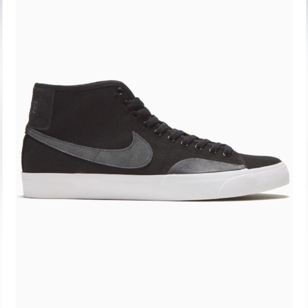 Nike SB Blazer Court Mid Premium